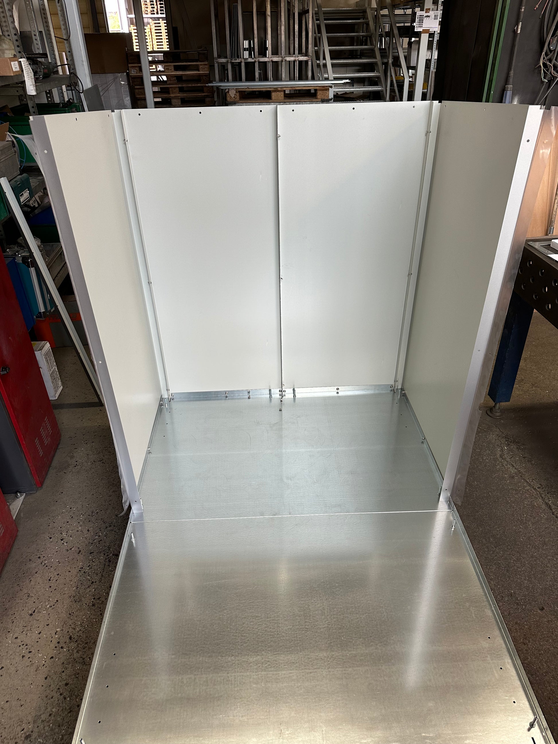 Elektromobilgarage aufbau